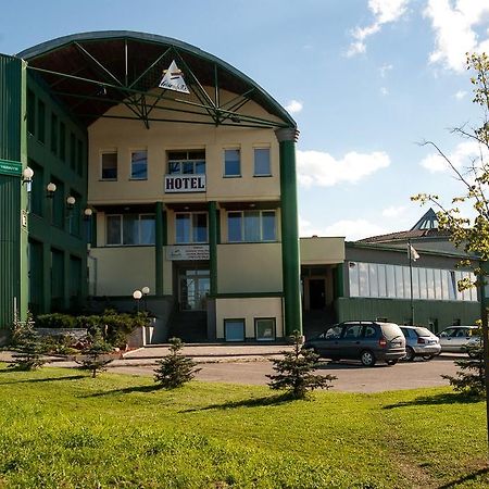 Hotel Vaivorykste à Šiauliai Extérieur photo