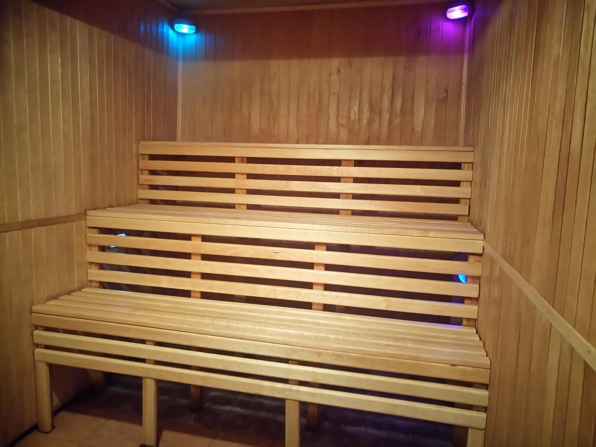 Hotel Vaivorykste à Šiauliai Extérieur photo