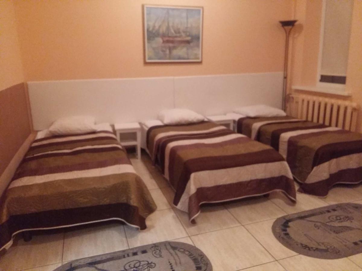 Hotel Vaivorykste à Šiauliai Extérieur photo